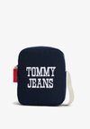 VARSITY LOGO CANVAS CROSSBODY REPORTER BAG - Τσάντα χιαστί - dark night navy