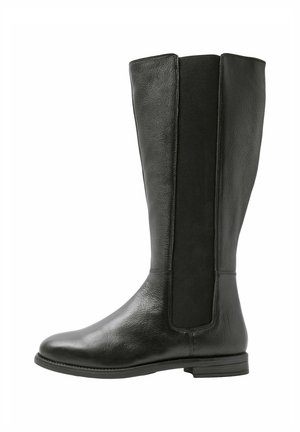 Botte noire en cuir montant jusqu'au genou avec panneau latéral élastique et talon bas, présentée de profil sur fond blanc.