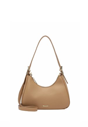 Hellbraune Lederhandtasche mit strukturierter Oberfläche, goldfarbenen Beschlägen, einem Schulterriemen und einer kleinen Logoplakette vorne.