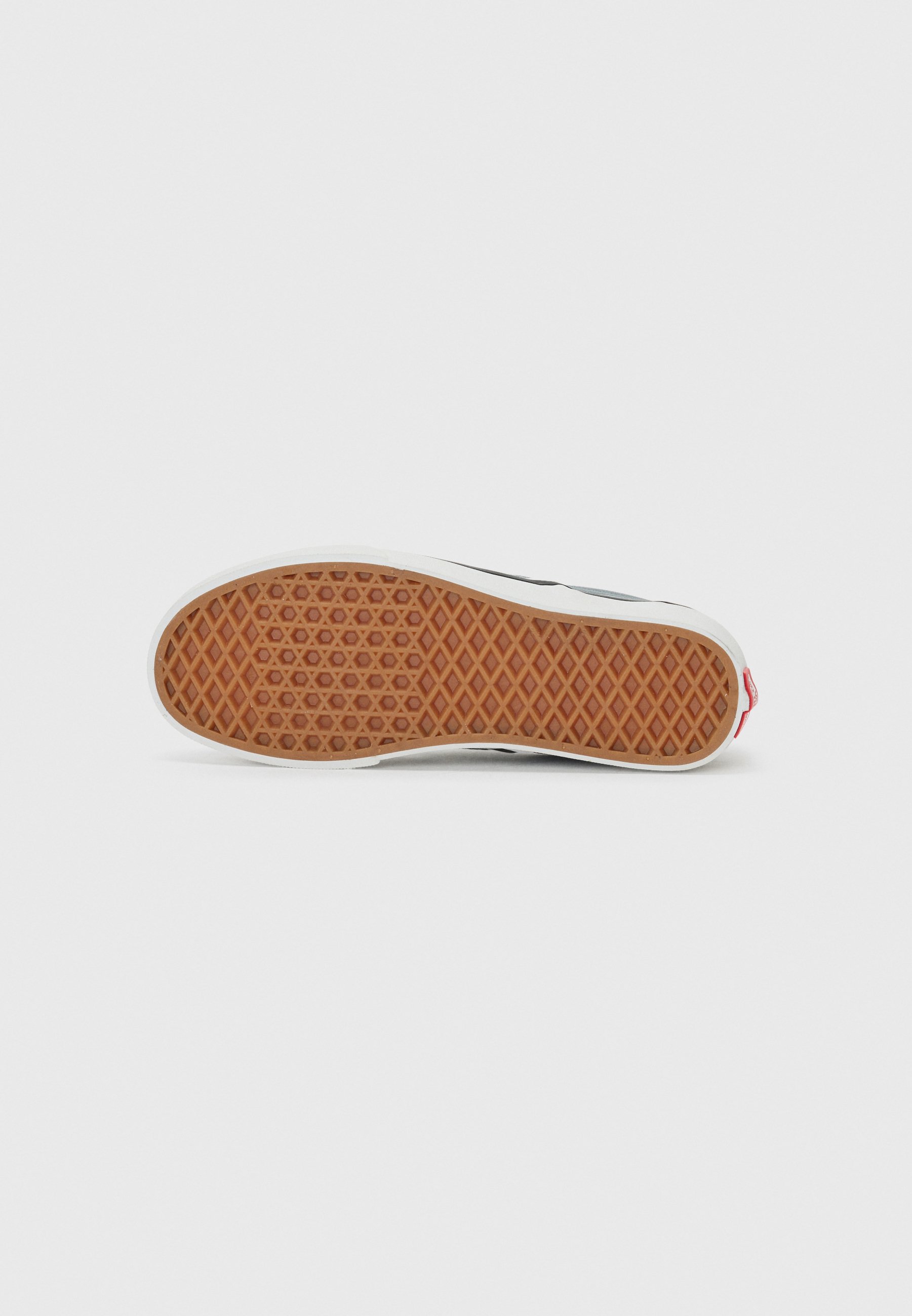 国内配送 VANS CLASSIC SLIP-ON STORMY WEATHER Vans Stormy Weather Checkered Classic Slip-On Shoes | PacSun