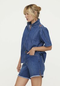 Lee Cooper DAKIRA - Chemisier - medium blue