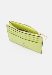 Furla CAMELIA ZIPPED CARD CASE - Wallet - giallo cedro