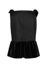 Top peplum noir avec un corps en tissu lisse, ourlet en velours avec volants et accents de nœuds sur les épaules. Fermeture éclair au dos visible.