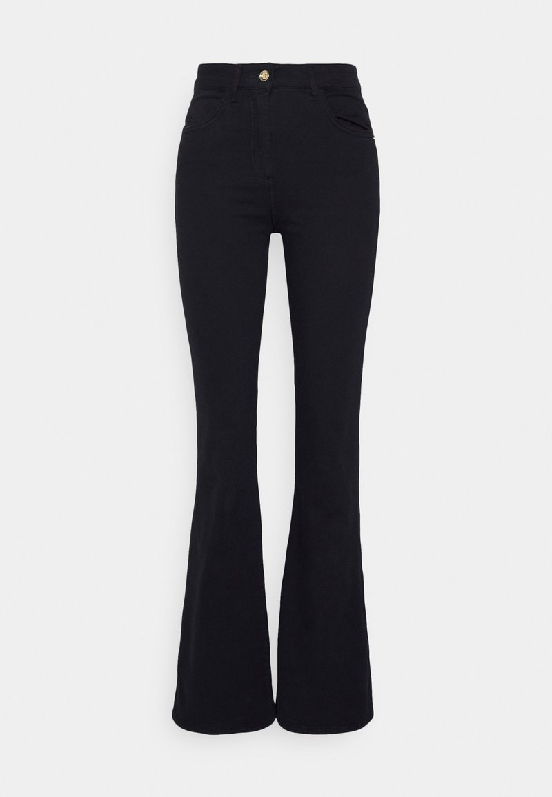 Sorte flared jeans lavet af denim med høj talje, udstyret med bælteholdere, en frontknaplukning og to forlommer.