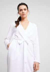 Anna Field BATHROBE - Dressing gown - white