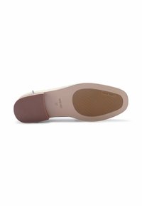 Sole di scarpa in tessuto intrecciato beige con fondo in gomma decorato. Presenta una base color sabbia chiaro e un dettaglio del marchio inciso, etichettato "NINE WEST".