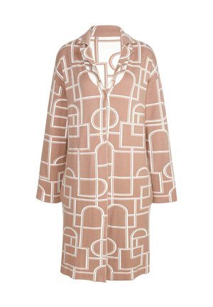 Hellbrauner, übergroßer Mantel mit einem geometrischen weißen Muster. Verfügt über einen Kragen, lange Ärmel und einen Knopfverschluss. Weiche Textur.