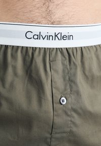 Calvin Klein Underwear BOXER SLIM 2 PACK MODERN COTTON STRETCH - Bokseršorti - tarmac/black