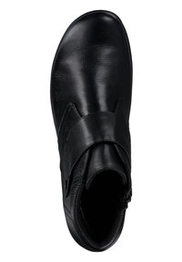 Bottines en cuir noir à la texture lisse, avec un bout rond et une large bande Velcro pour la fermeture. Le design est minimaliste, sans motifs visibles.