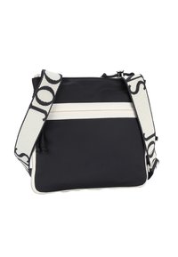 Borsa a tracolla nera in nylon con accenti a strisce bianche, caratterizzata da una tracolla a motivo e una chiusura con zip.