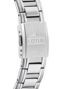 Bracelet de montre en acier inoxydable argenté avec finition brossée, doté d'une boucle rectangulaire embossée du mot "LOTUS" et de maillons polis.