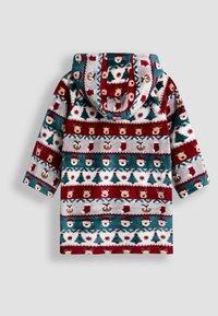 Bata de felpa con capucha que presenta un patrón festivo con rostros de Santa, renos y árboles de Navidad en una combinación de colores roja, verde azulado y blanca.
