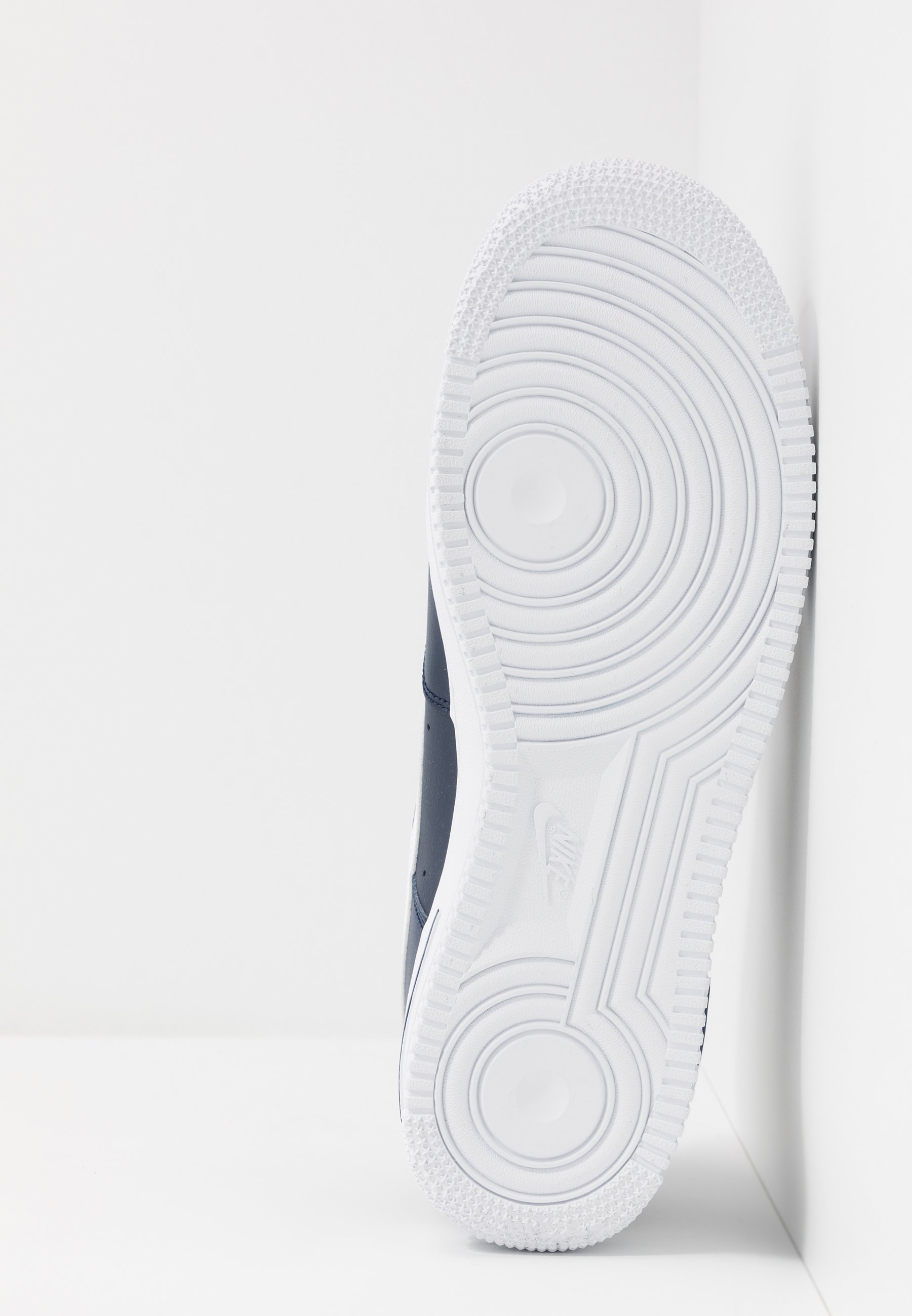 Chaussures et baskets homme Nike Air Force 1 Midnight Navy/ White-Midnight  Navy