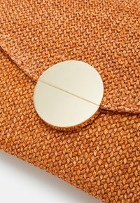 PARFOIS Kuvertväska - orange