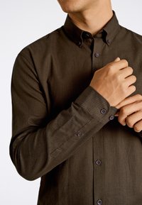 Lindbergh MOULINÉ STRETCH  - Camicia - deep brown