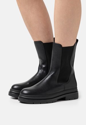 Tamaris, Bottines - black