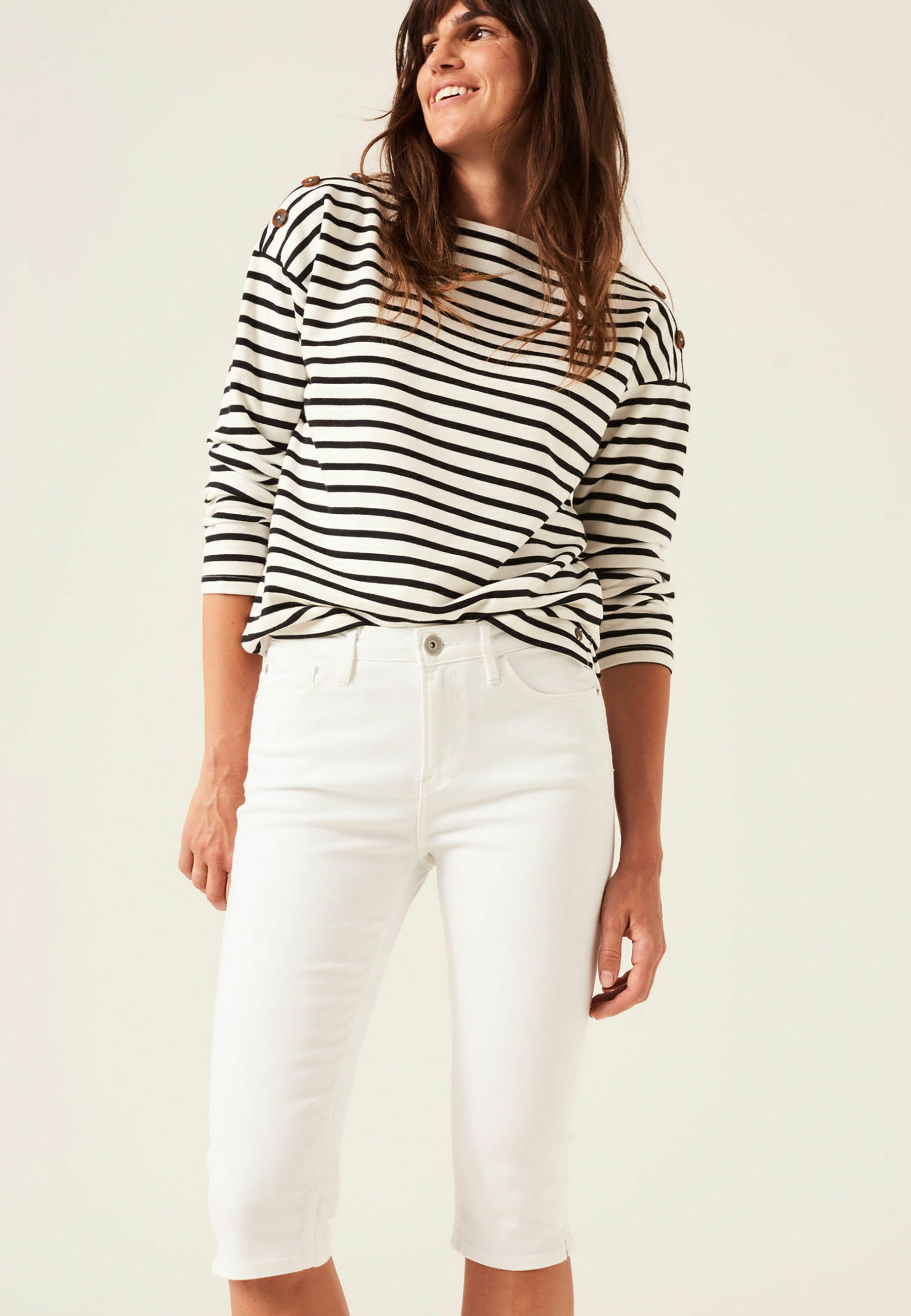 Garcia CELIA CAPRI - Denim shorts 