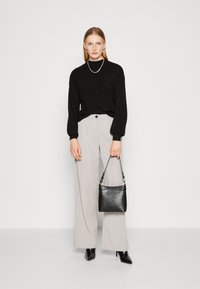 Vero Moda Tall VMNANCY  - Pulóver - black