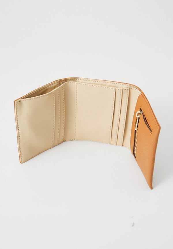 LAUREL PETITE TRIFOLD - Wallet - cognac2