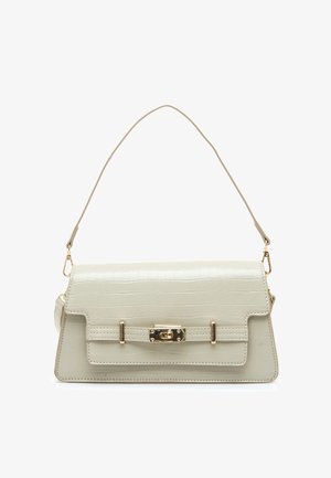 Borsa grigia chiaro con motivo in rilievo effetto coccodrillo e tracolla removibile. Presenta una chiusura metallica e una forma rettangolare con texture liscia.