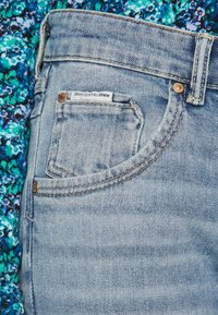 Marc O'Polo DENIM - Jeansy Relaxed Fit