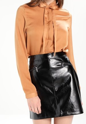Blouse - brown