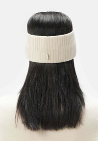 GOBI Cashmere Öronvärmare - off white