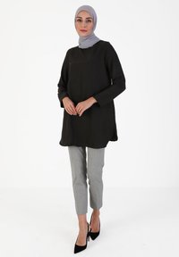 Modanisa Blouse - black
