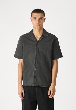 LOOSE FIT SHORT SLEEVE DENIM  - Chemise - gray wash