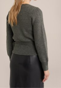 WE Fashion Kofta - green