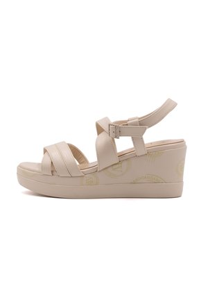 Platform sandals - beige