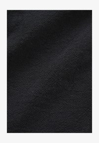 Nem kiválasztott, black deep