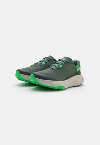 The North Face ALTAMESA 300 - Trail running shoes - duck green/grass