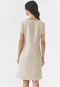 TATUUM TWIGA - Denní šaty - beige
