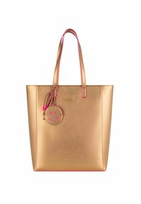 Gouden metallic shopper met roze accenten. Bevat dubbele schouderbanden en een ronde charm met een glimlachend gezicht. Gladde textuur.