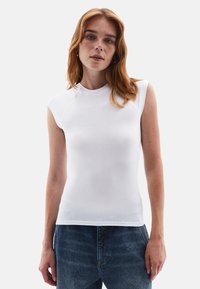OXXO CREW NECK - Basic T-shirt - white - Zalando