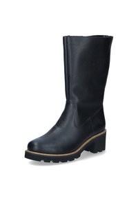 Botte noire jusqu'au genou en cuir texturé. Caractérisée par un talon épais et une semelle en caoutchouc avec un motif de crampons robuste. Lignes simples et épurées.