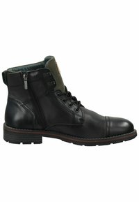 Botas de cuero negro hasta el tobillo con punta redonda, que cuentan con cierre de cremallera lateral, cuello de tela verde y suela de goma texturizada con detalles en marrón.