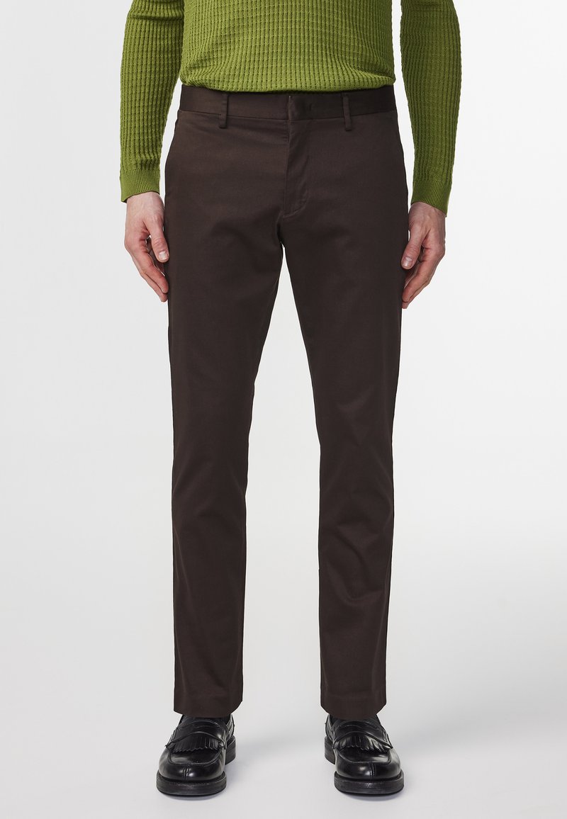 NN.07 Chino - demitasse