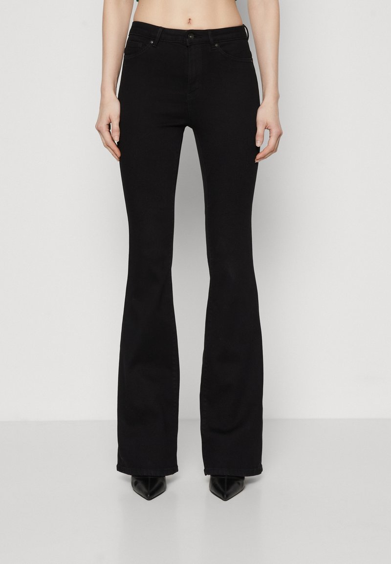 ONLY Tall - ONLROSE RETRO - Flared Jeans - washed black, Vergrößern