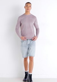 Levi's® LOOSE - Pantaloni scurți din denim - out surfin