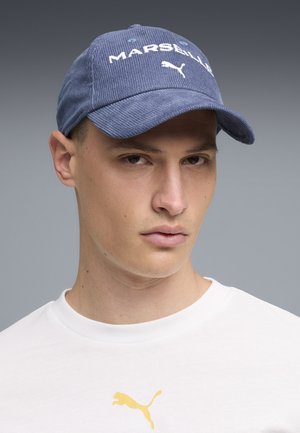 Puma, OLYMPIQUE DE MARSEILLE FTBLCULTURE CORDUROY CAP UNISEX` - Cap - deep blue- white