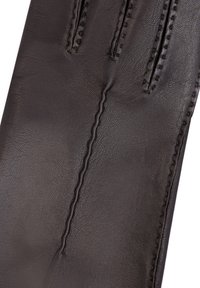 Gant en cuir marron avec une texture lisse, présentant des coutures décoratives le long des doigts et une couture centrale pour plus de détails.