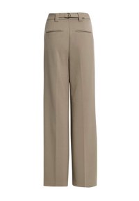 Pantalones anchos de tiro alto en beige con trabillas para cinturón, cinturón a juego de tela con hebilla y dos bolsillos de ojal horizontales en la parte trasera.