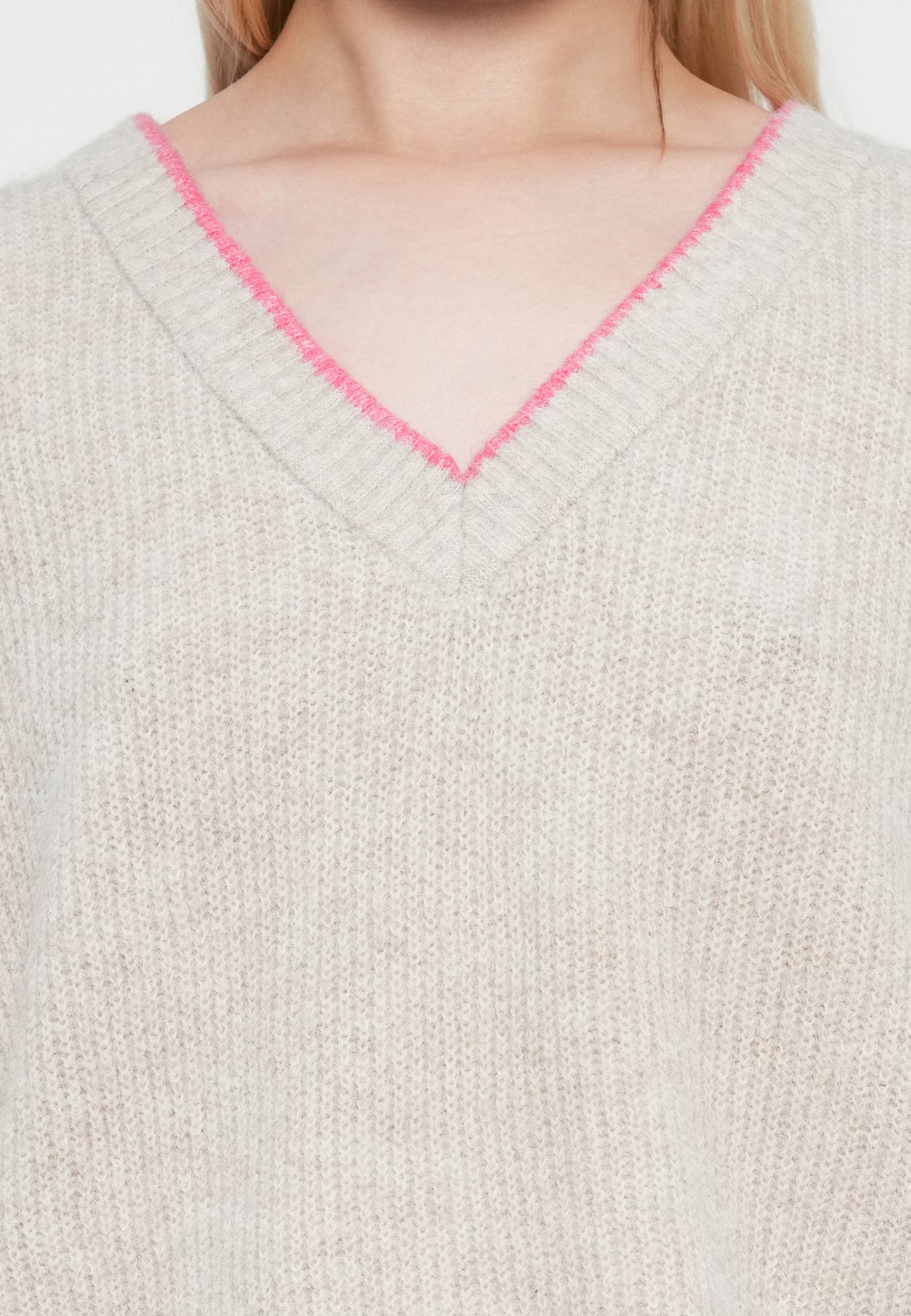 ONLHAVANNA V NECK
