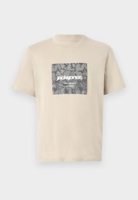 Jack & Jones JCOTARMAC CAMO CREW NECK - T-shirt Con Stampa Black Ja222o60h Q11 Jack & Jones JCOTARMAC CAMO CREW NECK - T-shirt Con Stampa Black Ja222o60h Q11