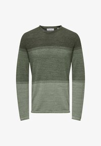 Unselected, castor gray