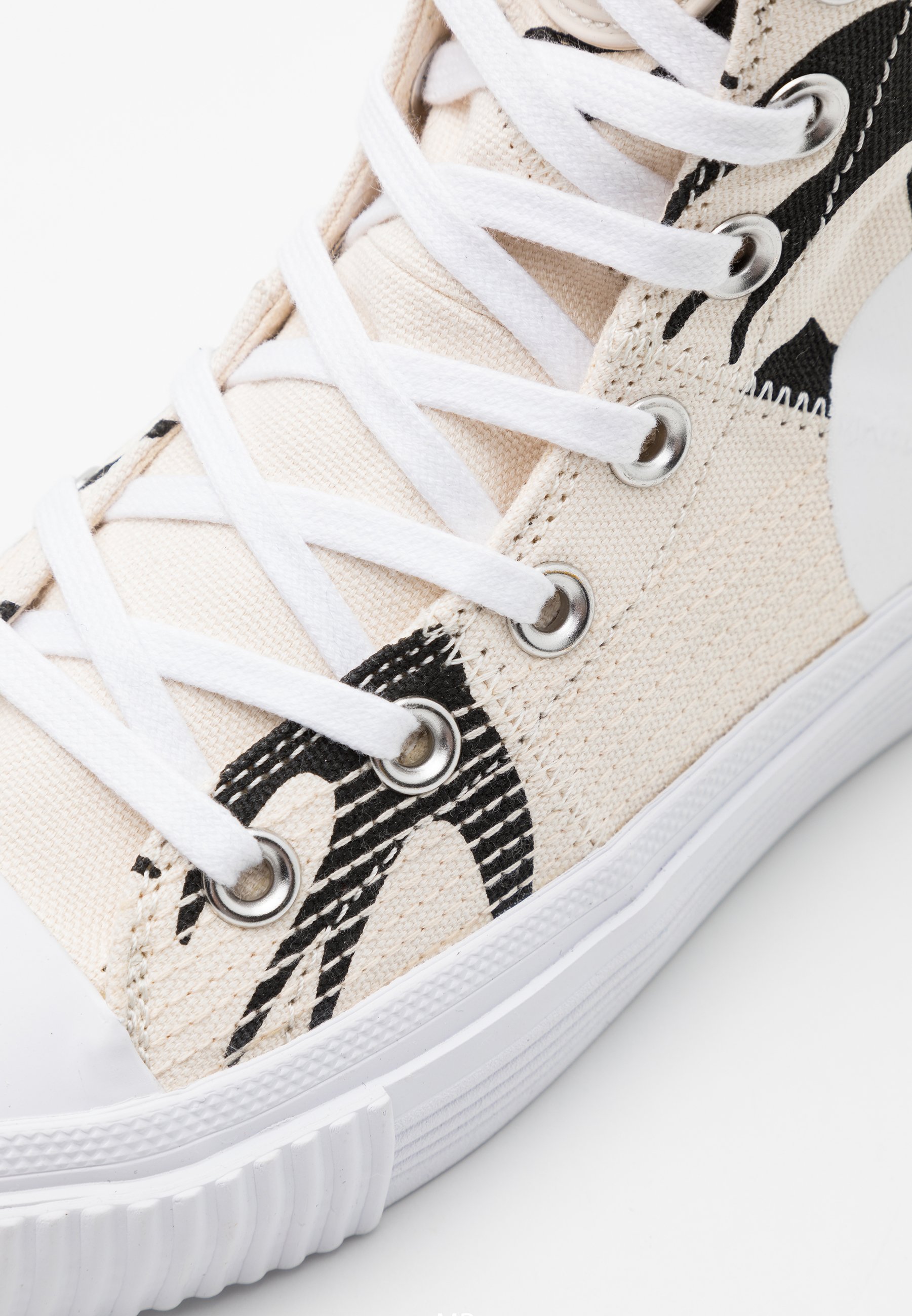 McQ Alexander McQueen SWALLOW HI CUT UP Høye joggesko McQ Alexander McQueen SWALLOW HI CUT UP Høye joggesko