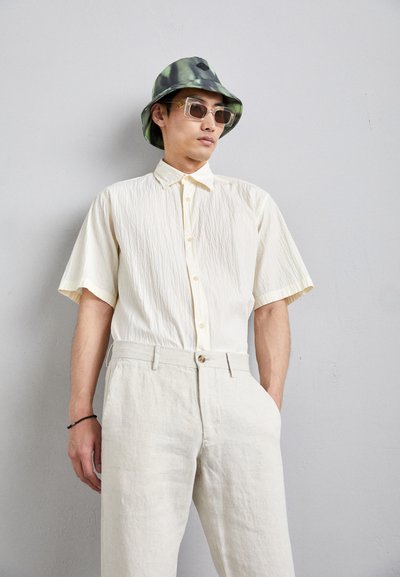 NN.07 THEO - Kelnės - beige