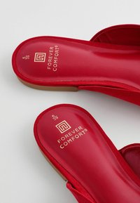 Next FOREVER COMFORT BOW - REGULAR FIT - Matalakantaiset pistokkaat - red